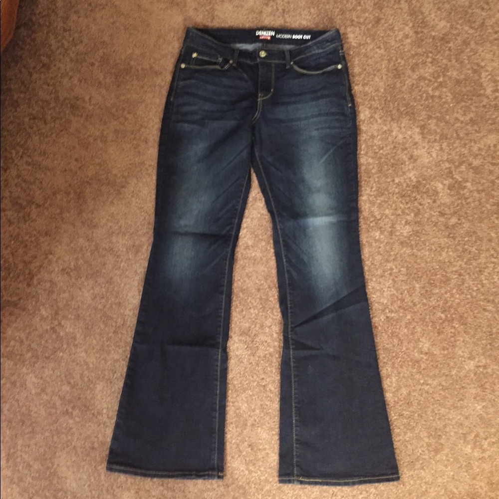 Levi’s denizen boot cut jeans size 10 dark wash